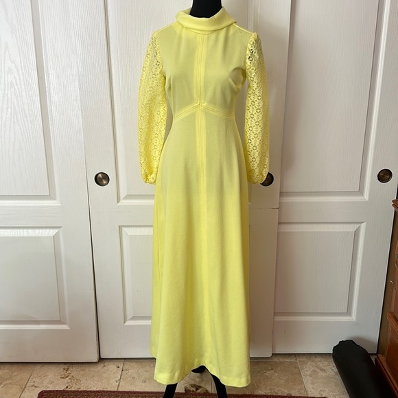 VTG 60s 70s BRIGHT YELLOW MODEST MAXI DRESS LACE SLEEVES PROM GOWN - Picture 1 of 4